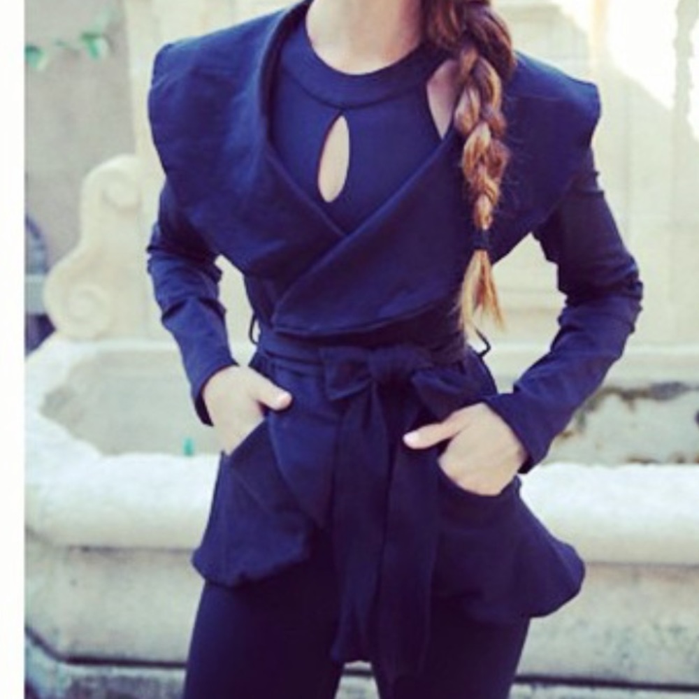 Delano Monique ruffle jacket w/ pockets NWT